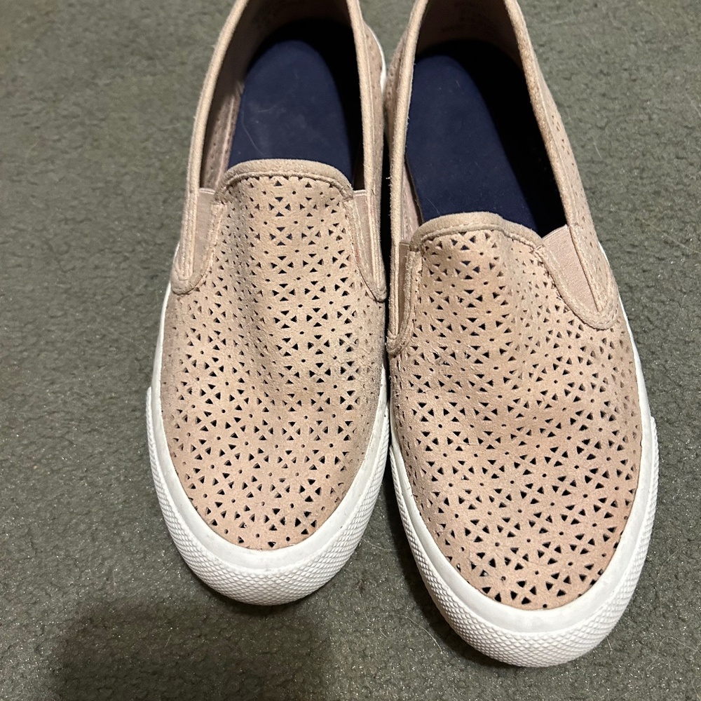 Sperry Women slip on Deck shoes
